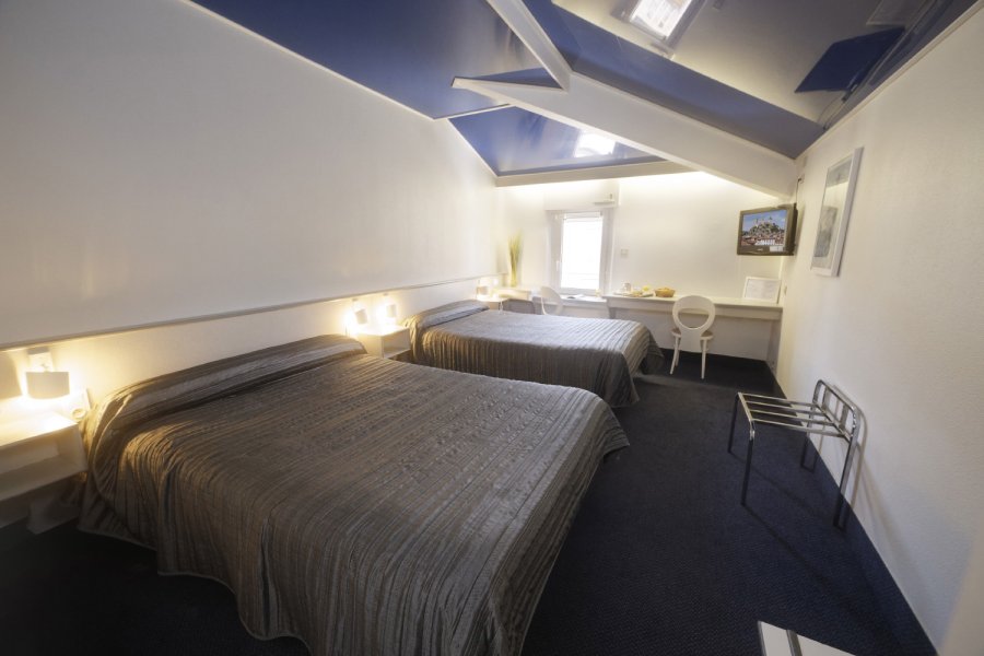 Chambre familiale hotel lons foix